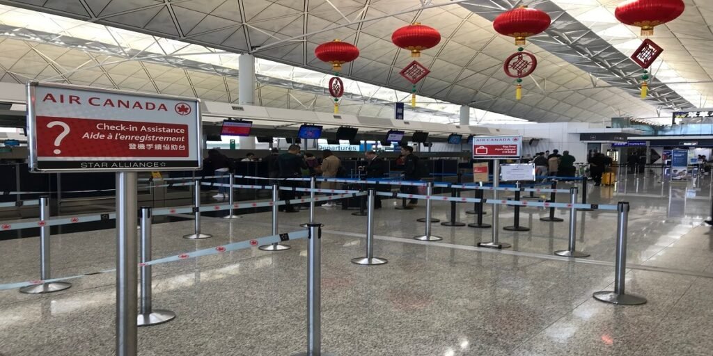 Air_Canada_Check-in_Counter_at_HKG