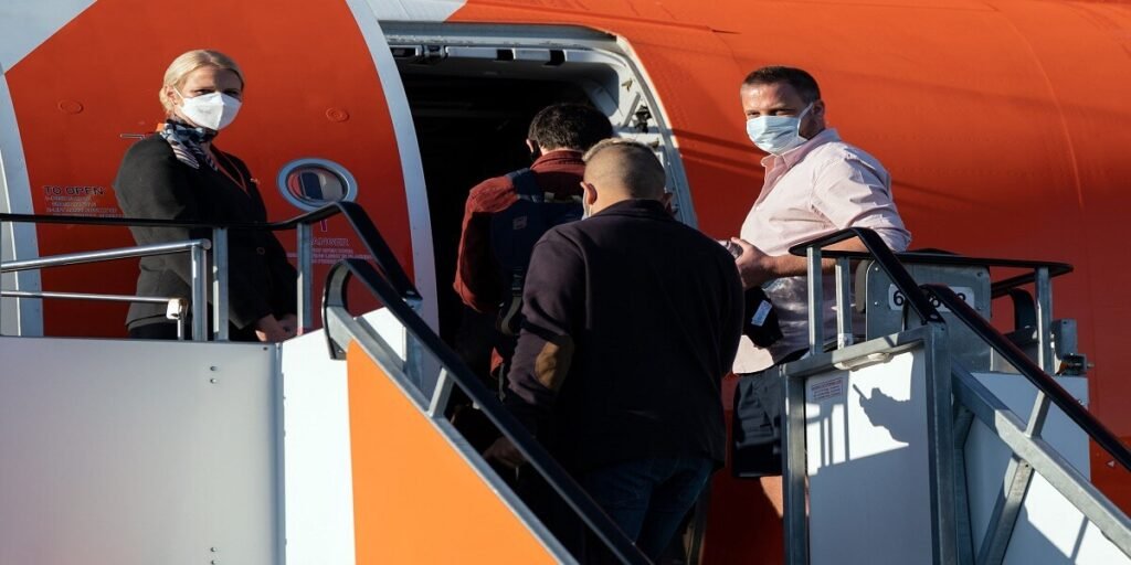 EasyJet Airlines Check-in and Boarding