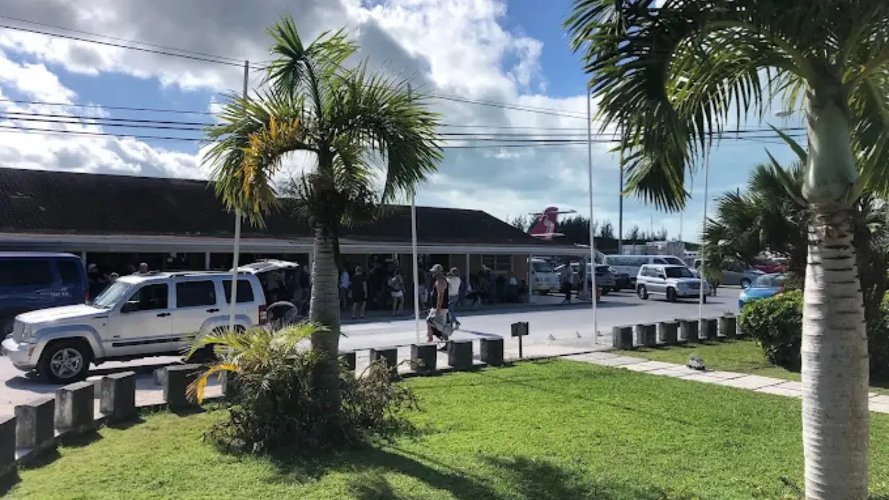 Silver Airways ELH Terminal – North Eleuthera Airport